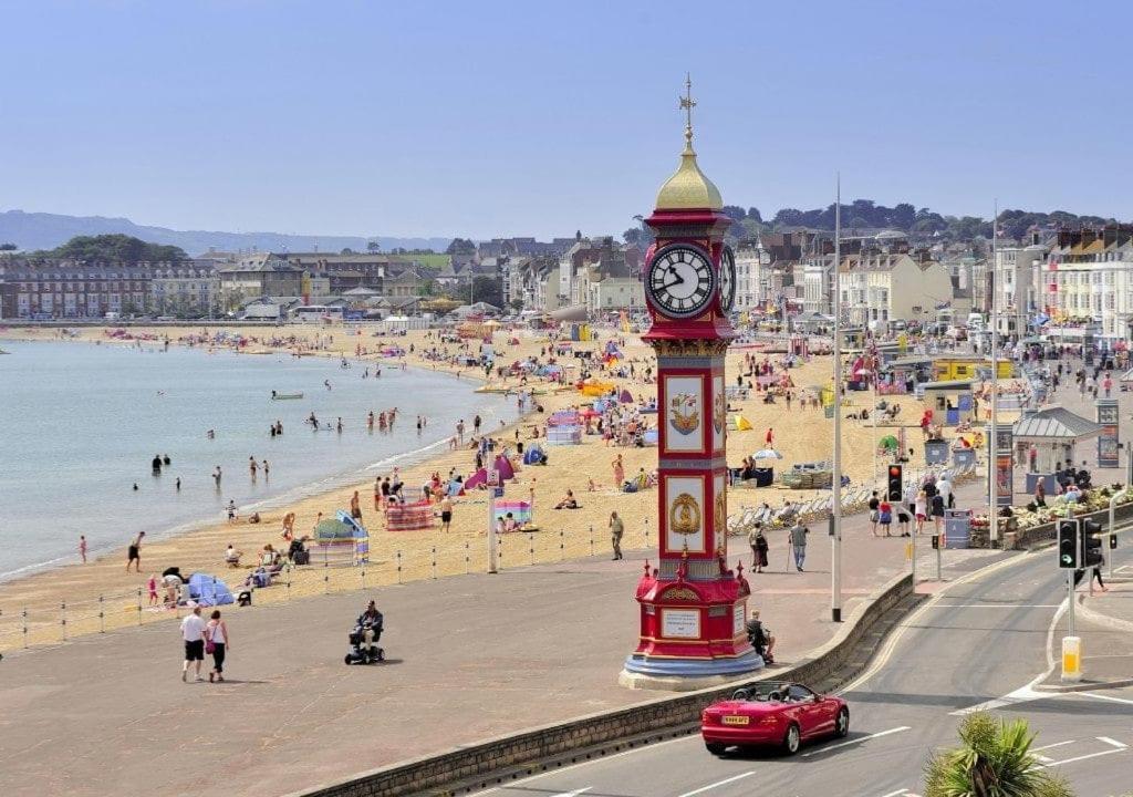 Отель Weymouth Bay Preston  Экстерьер фото